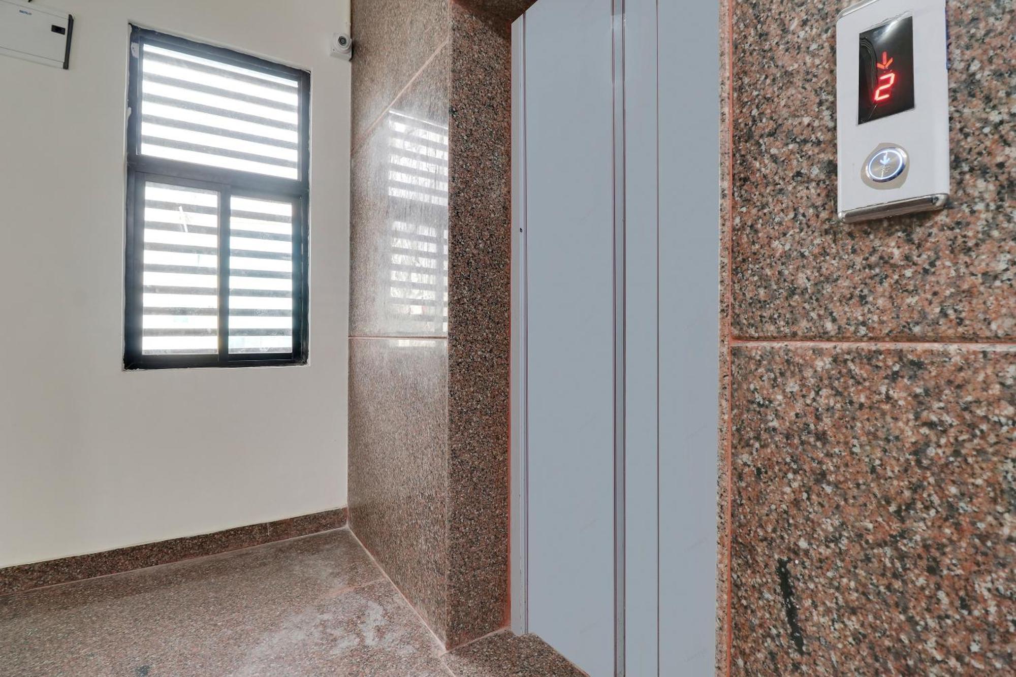 העיר בנגלור Hotel O Leva Homes Near Baiyappanahalli Metro Station מראה חיצוני תמונה